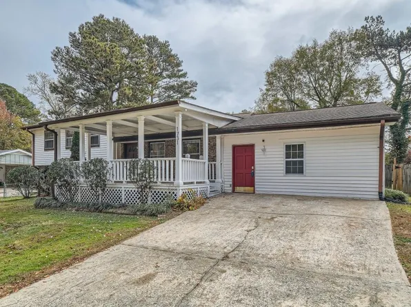 1731 Oxford Dr, Morrow, GA 30260