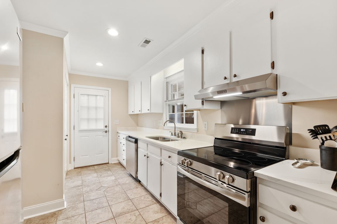 next background image