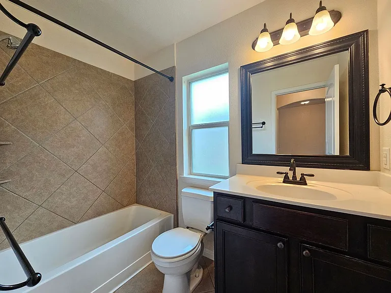 304 W Libra Dr — Photo 22