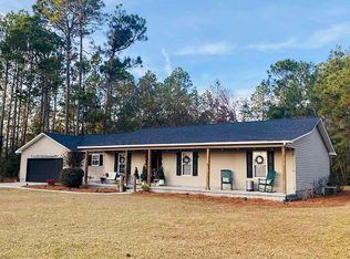 300 Pat Dixon Rd, Hazlehurst, GA 31539