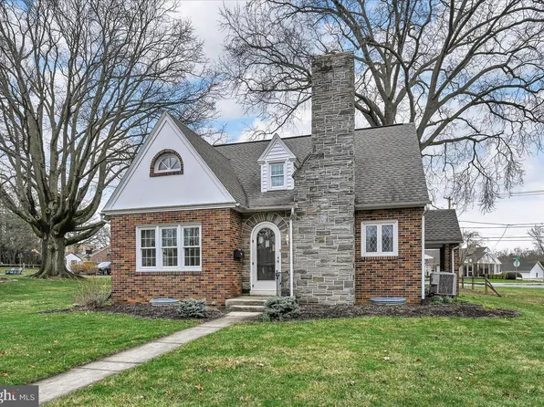 105 Martin Ave, Ephrata, PA 17522