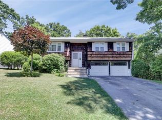 16 Chatham Rd, Monroe, NY 10950