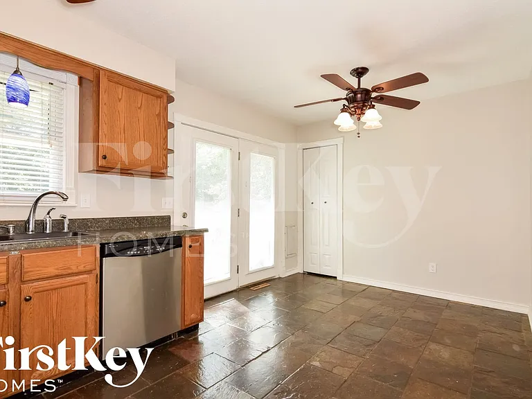 17313 E 41st St S — Photo 6