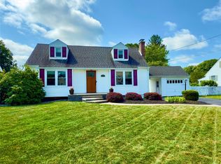 16 Caywood Pl, Hyde Park, NY 12538