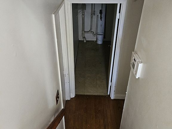 3rd image of 3263 Carmel Dr
