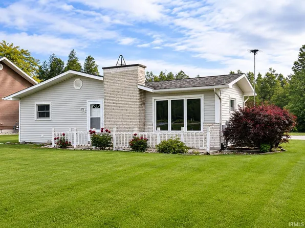 1321 N Lima Rd, Kendallville, IN 46755