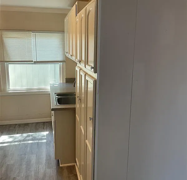 9333 Park Blvd #1 — Photo 25