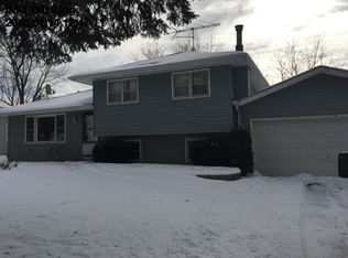 28W471 Donald Ave, West Chicago, IL