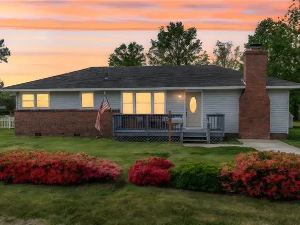 1821 Perrel St, Virginia Beach, VA 23455