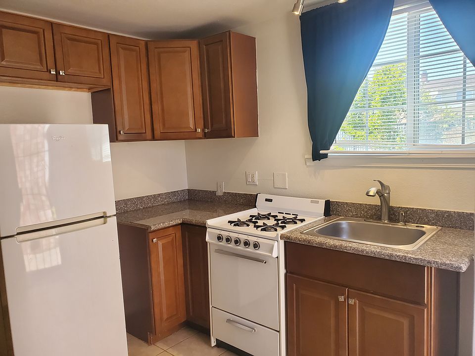 2nd image of 21459 Meekland Ave #A