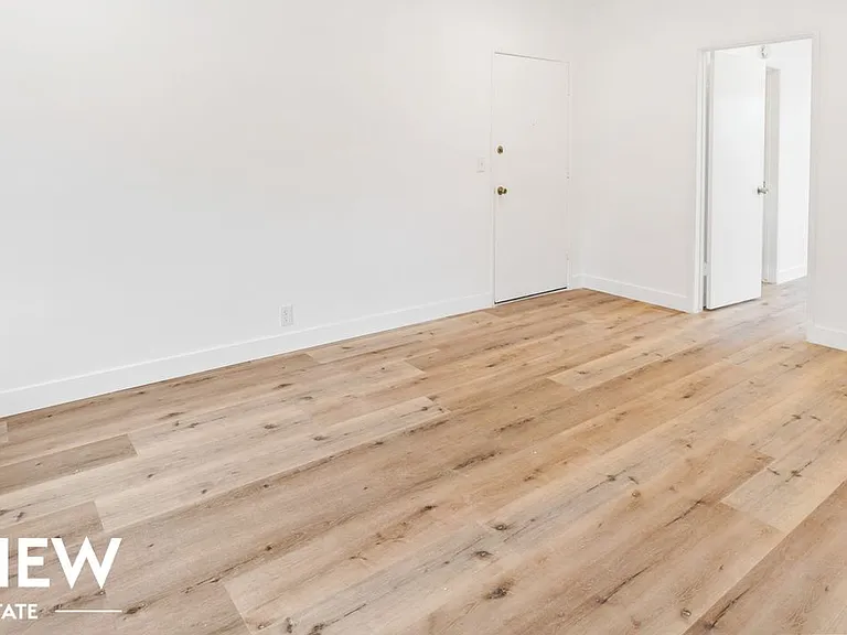 7855 2nd Street — Photo 5