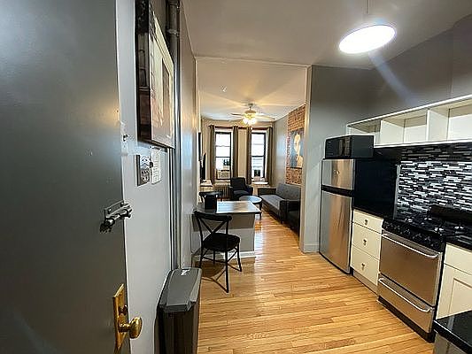 1st image of 531 W 48th St APT 2