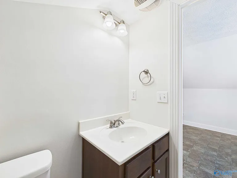 501 Prospect Dr SE — Photo 33