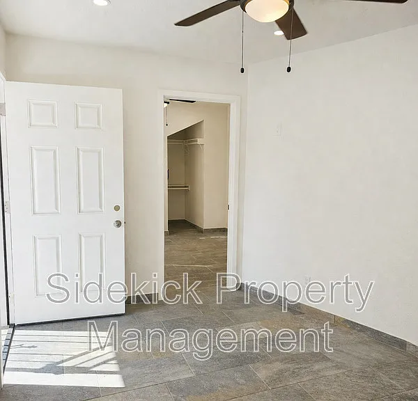 1157 S Townsend Ave — Photo 4