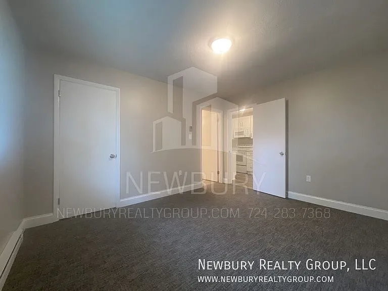 49 Sunbury Est — Photo 16