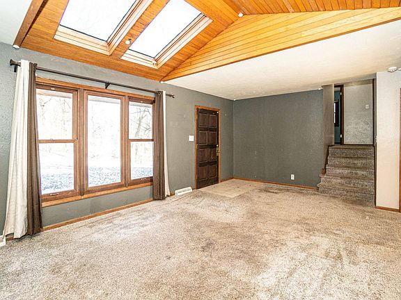5th image of 4650 NW Lovington Dr