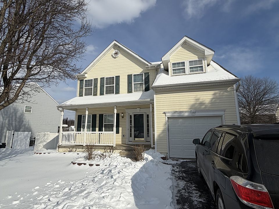 1st image of 163 Charlotte Ct