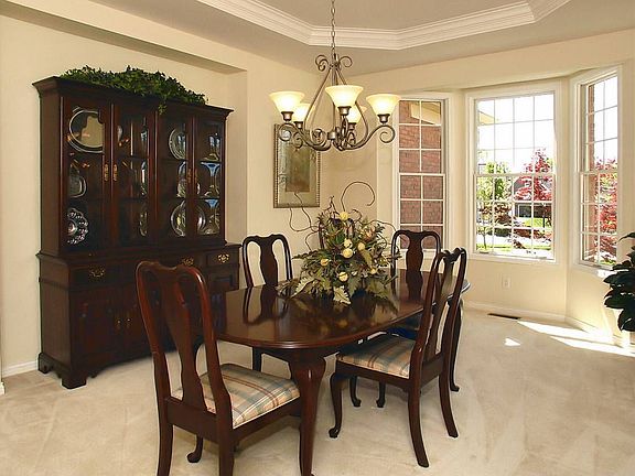 Formal Dining