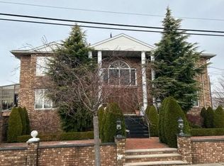159-52 91st St, Howard Beach, NY 11414