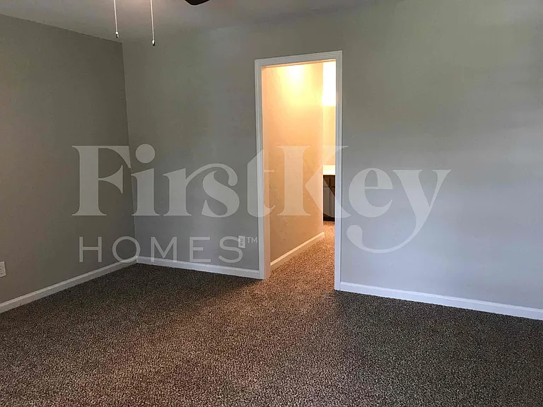 924 10th St SW — Photo 9