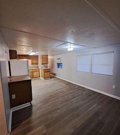 5th image of 203 N Mustang Ave