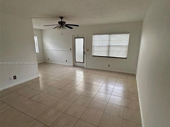 4th image of 550 Mansfield N #550