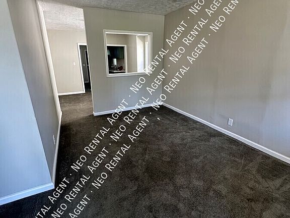 5th image of 816 W 18th St