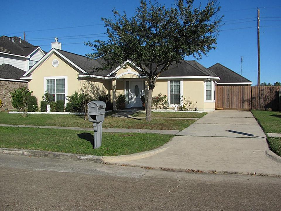 1st image of 1207 Glen Hollow Dr