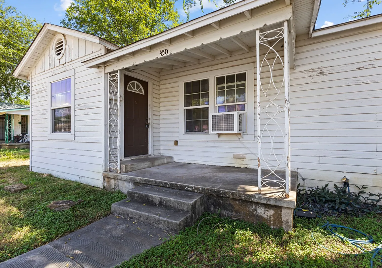 2 Bedroom/2 Bath University Park Subdivision — Photo 3
