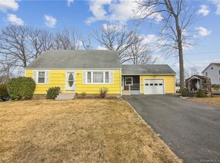 125 Hepworth St, Bristol, CT 06010