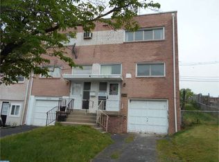 2112 Ravenwood Dr, Folcroft, PA 19032
