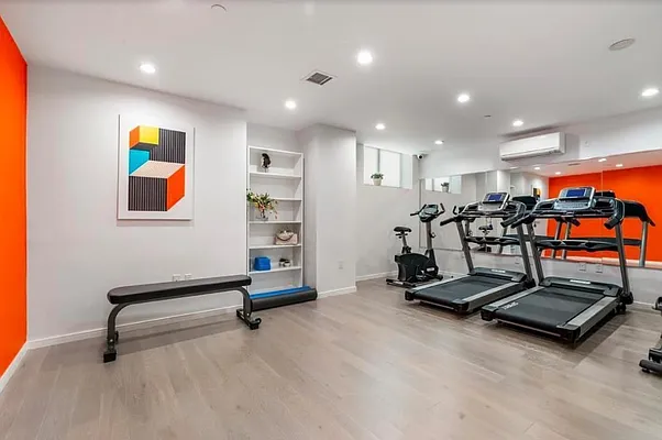 Sold by Bohemia Realty Group | media 13