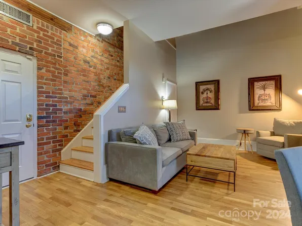 229 N Poplar St APT 8, Charlotte, NC 28202