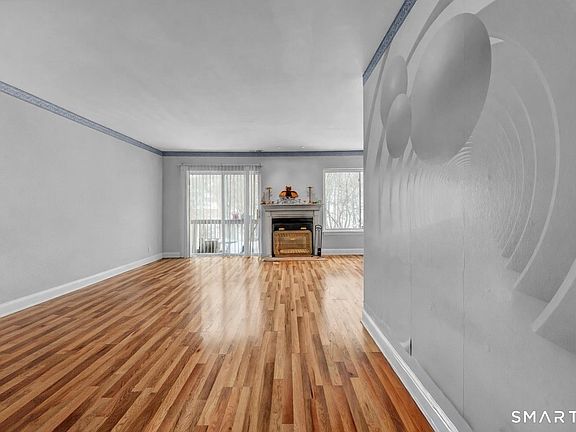 3rd image of 14 Newtown Road #A5