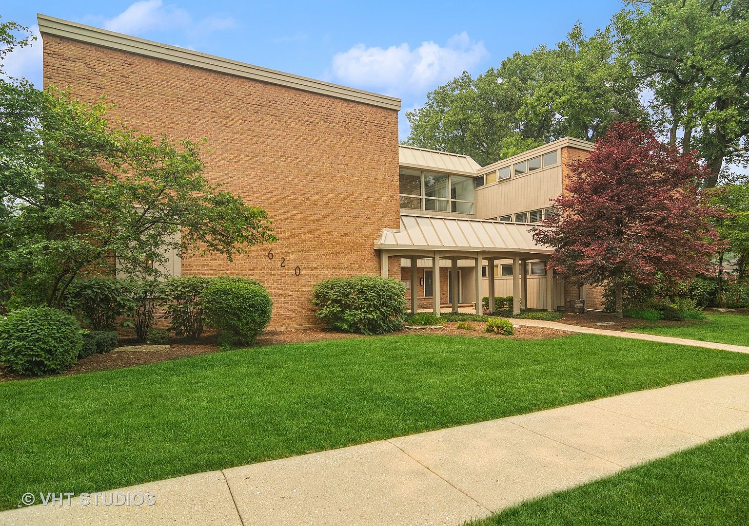 620 Hough St APT C, North Barrington, IL 60010 MLS 11818931 Zillow