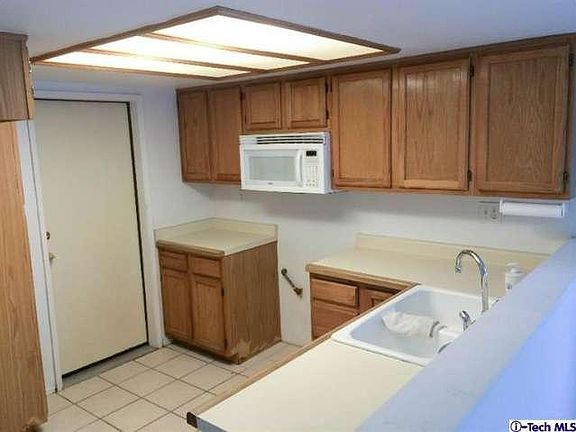 5th image of 11800 Hunnewell Ave