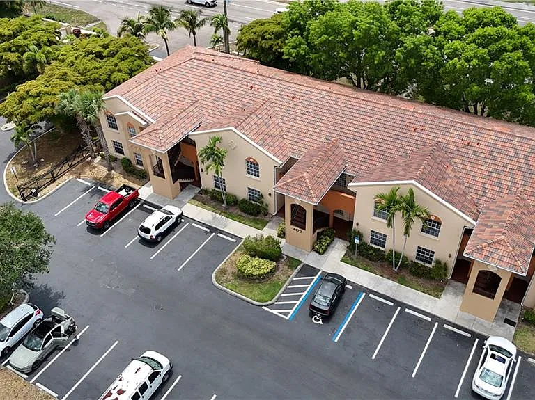 4172 Castilla Cir #101 — Photo 36