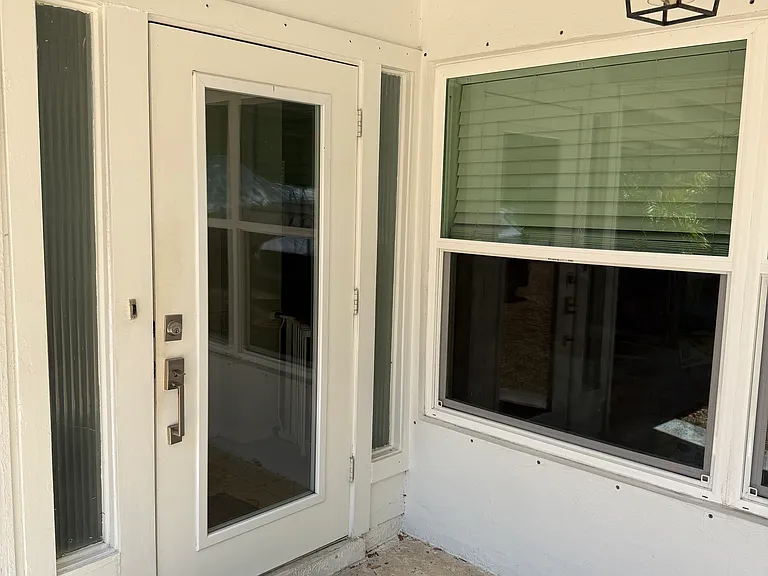 1511 Seabrook Rd — Photo 3