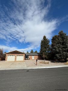 832 Silver Sage Ave, Cheyenne, WY, 82009