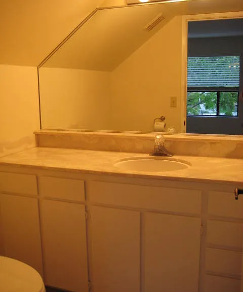 Half bath off familyroom