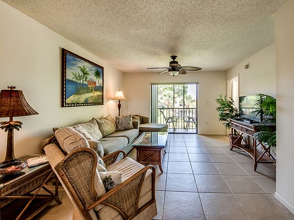 3rd image of 9261 Central Park Dr APT 202