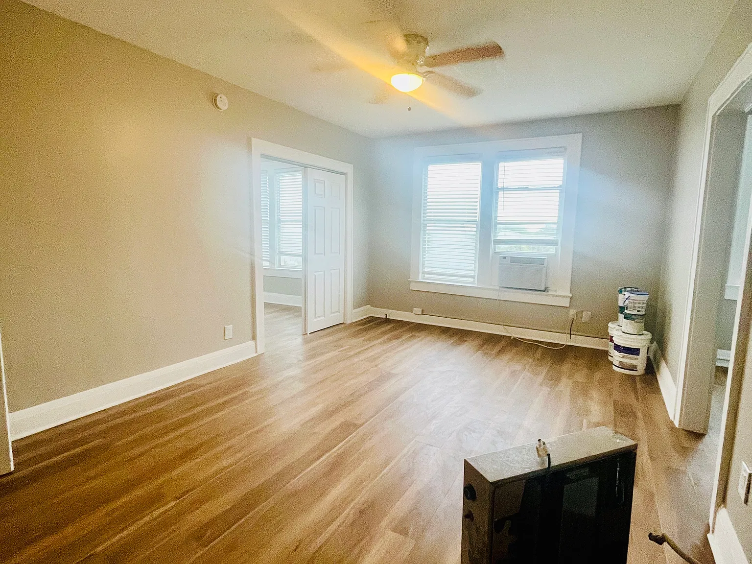 311 S Grandview Ave — Photo 1