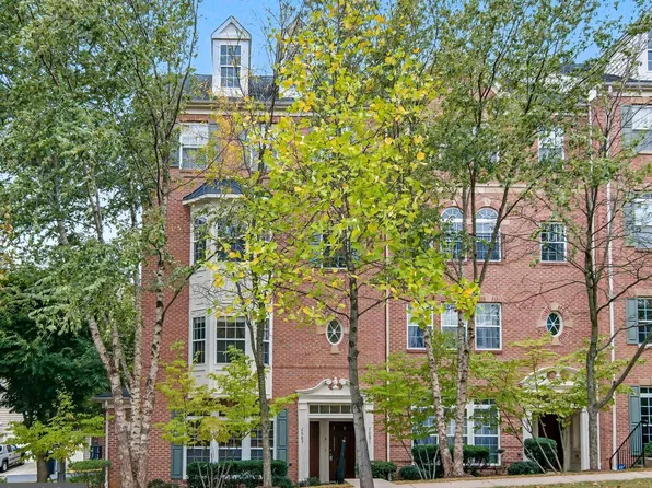 2689 Sheffield Hill Way, Woodbridge, VA 22191