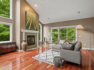 242 Red Fox Rdg, Traverse City, MI 49686