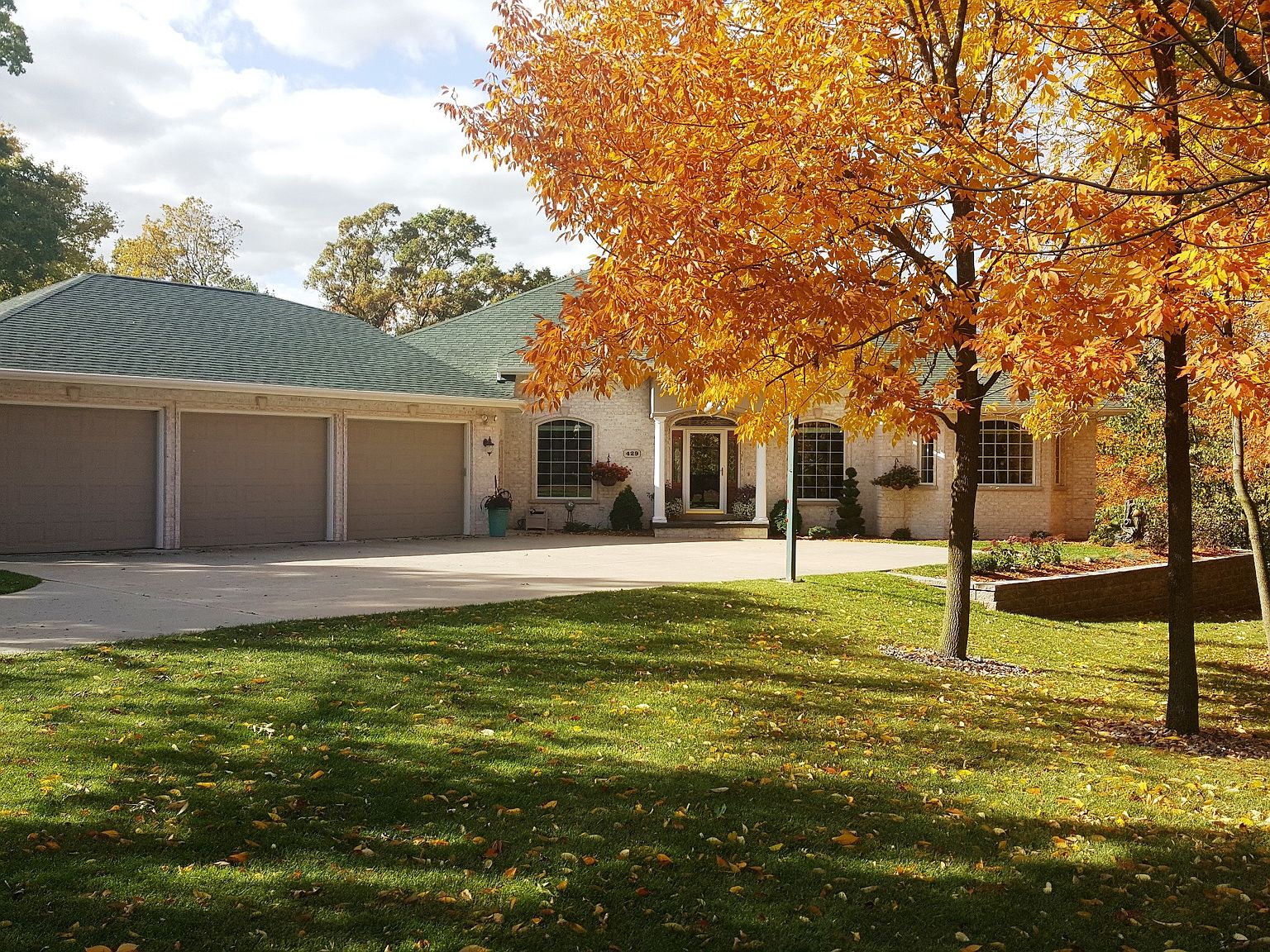 429 Fawnwood Ct, Wrightstown, WI 54180 Zillow