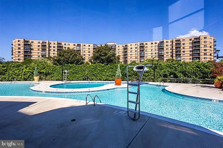 8360 Greensboro Dr #208 — Photo 54