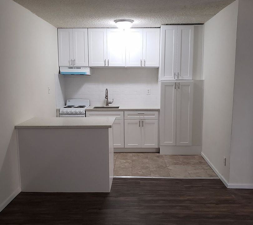1st image of 7356 Haskell Ave APT 05