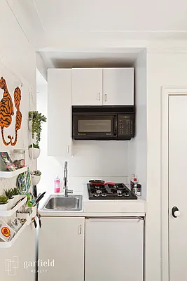 Rented by Garfield Realty  | media 9