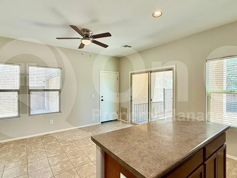 17085 N 184th Ln — Photo 6