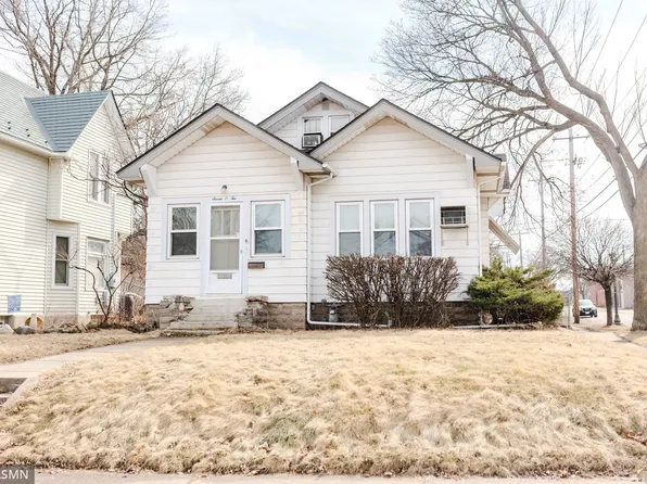 702 Rose Ave E, Saint Paul, MN 55106